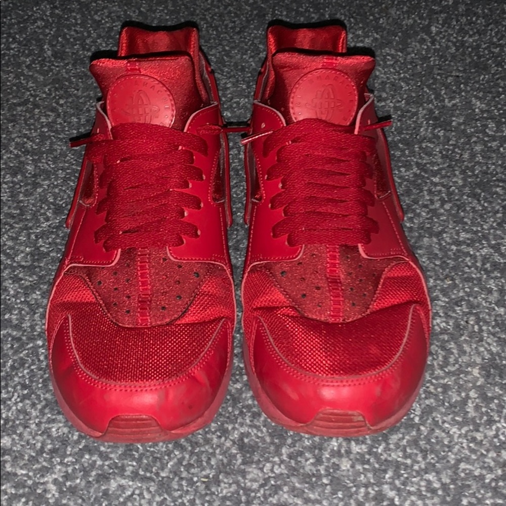 All red bike huraches size 11.5